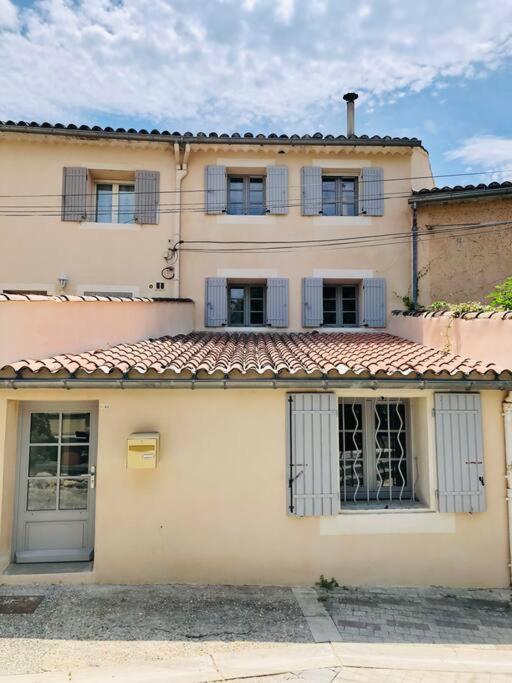 Logement Neuf, Tout Confort, Au Coeur Du Village Saint Didier  Екстер'єр фото